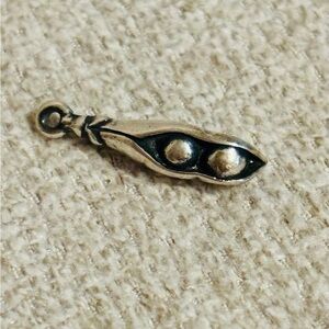 James Avery Two Peas in a Pod Charm